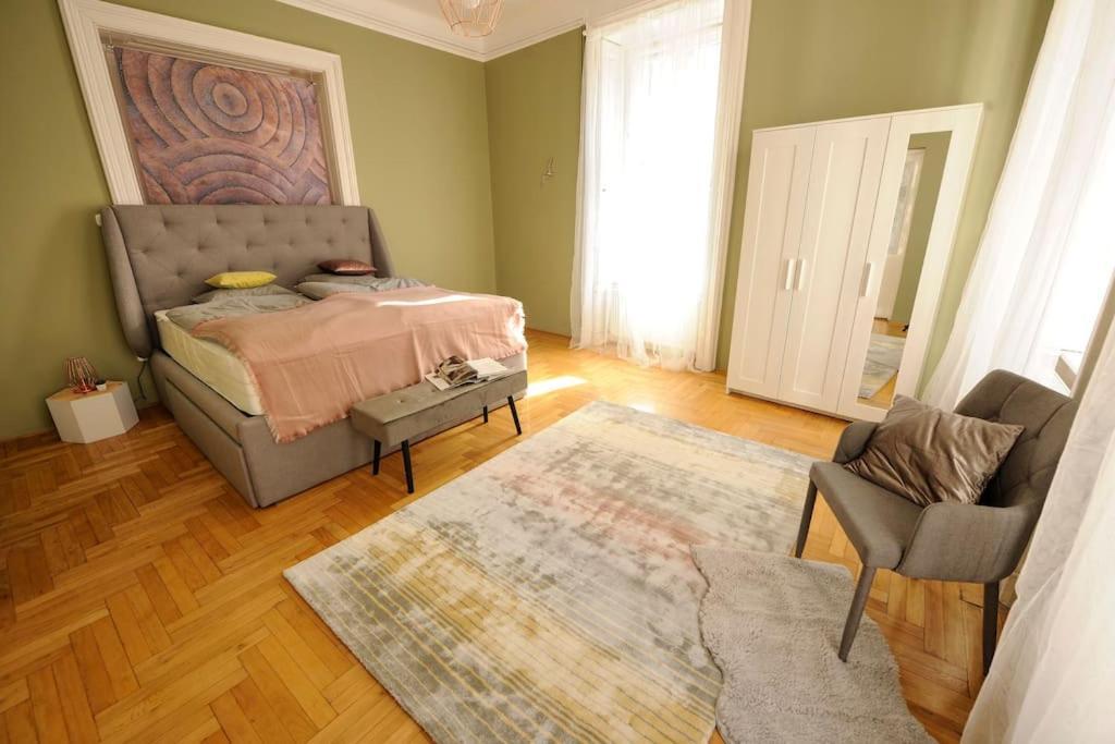 Apartamento Danubio **** 3 Bedrooms - Next To The River *